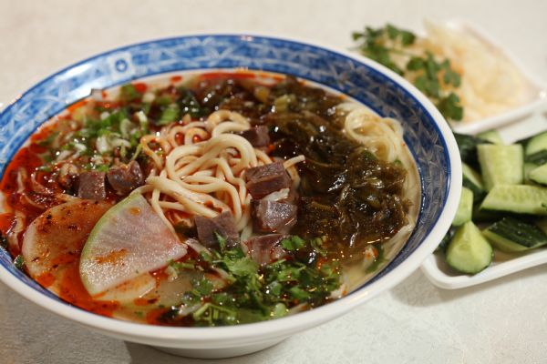 �m��ţ������˵��е�����֮�ֆ�